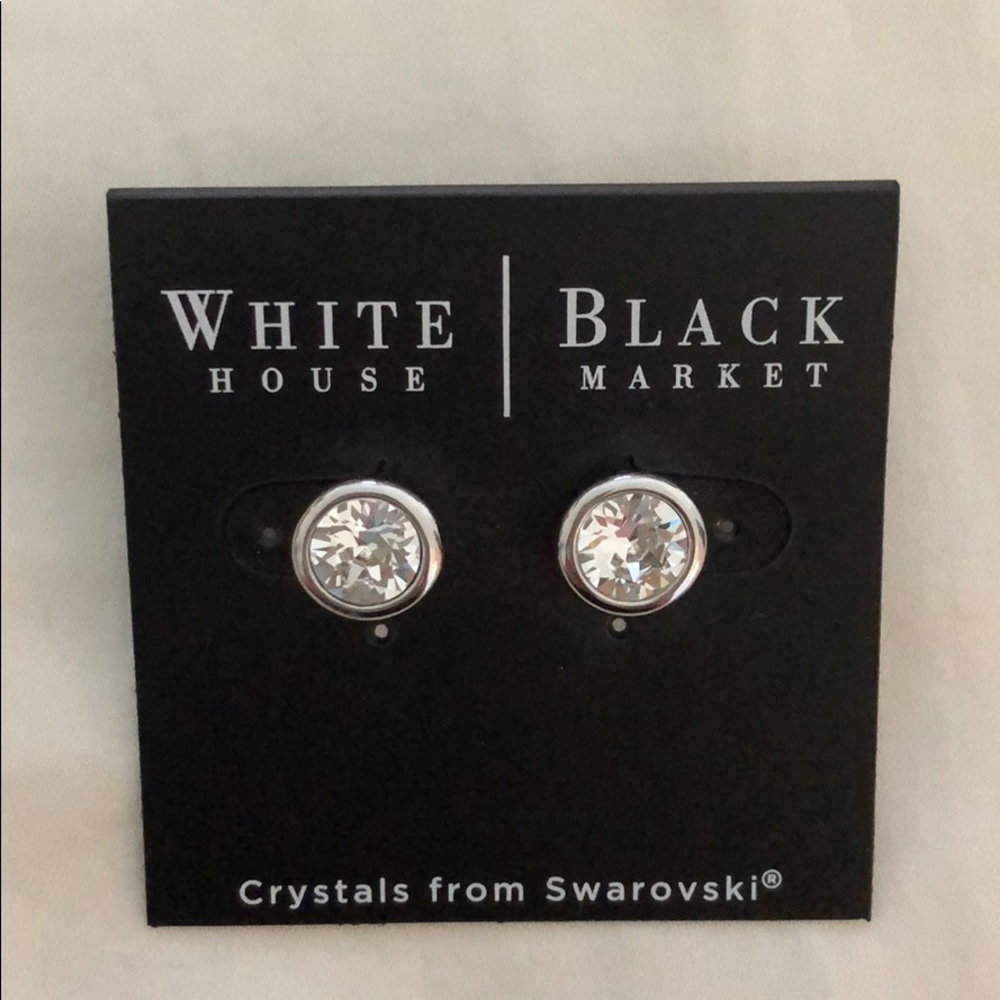 WhiteHouseBlackMarket stud earring with Swarovski